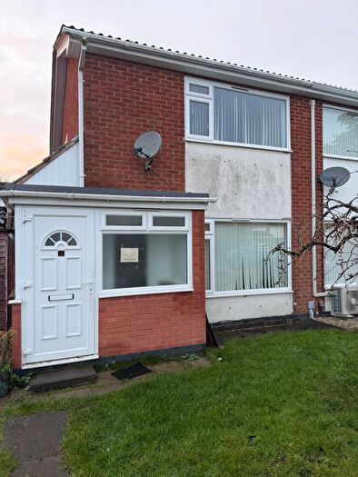 3 Bedroom Semi-Detached House For Sale In Stour Close, Oadby, LE2