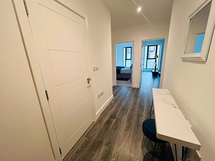 1 Bedroom Flat To Rent In West Street, Maidenhead, SL6