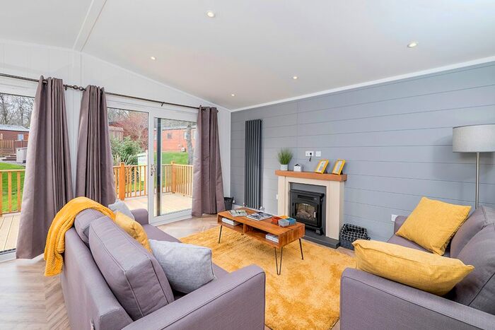 3 Bedroom Lodge For Sale In Harcombe Cross, Harcombe Cross, Chudleigh, Devon, TQ13