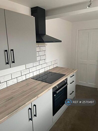 3 Bedroom Flat To Rent In Low Fell, Newcastle Upon Tyne, NE8