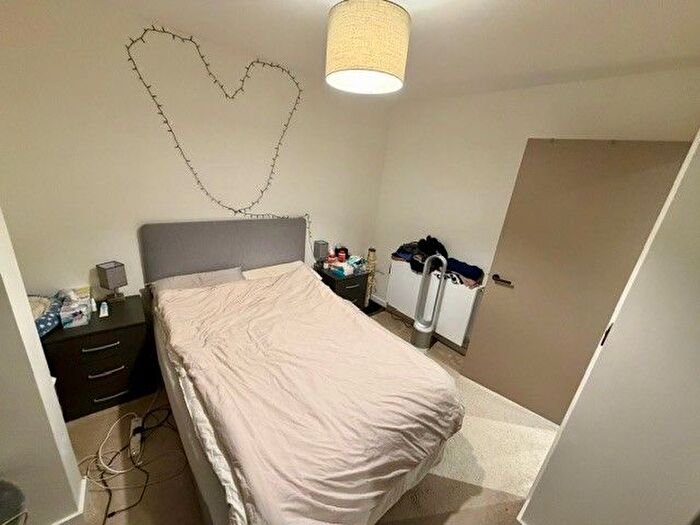 1 Bedroom Flat To Rent In Swinbourne Grove, Manchester, M20