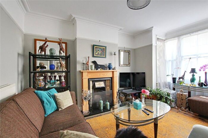 3 Bedroom Detached House To Rent In Wenban Road, Worthing, West Sussex, BN11