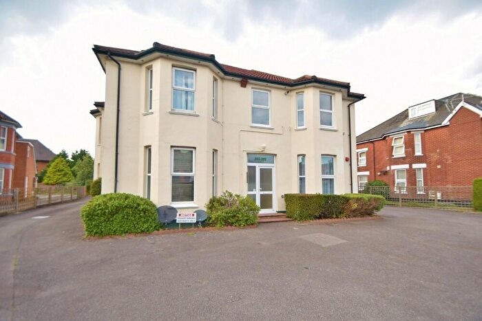 1 Bedroom Flat To Rent In Bournemouth, BH8