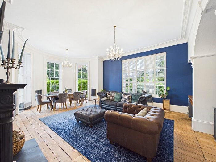 2 Bedroom Flat For Sale In Henwick House, Tollhouse Drive, Worcester, Worcestershire, WR2