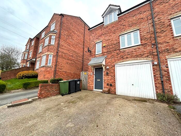 4 Bedroom End Terrace House To Rent In Towler Drive, Leeds, West Yorkshire, LS13