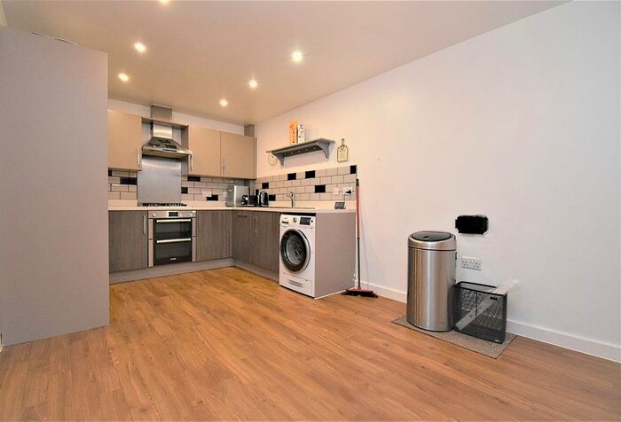 4 Bedroom Terraced House To Rent In Choir Close, Wainscott, Rochester, ME3