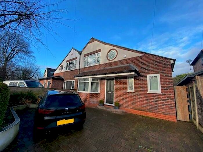 4 Bedroom Semi-Detached House To Rent In Ford Lane, Didsbury, Manchester, M20