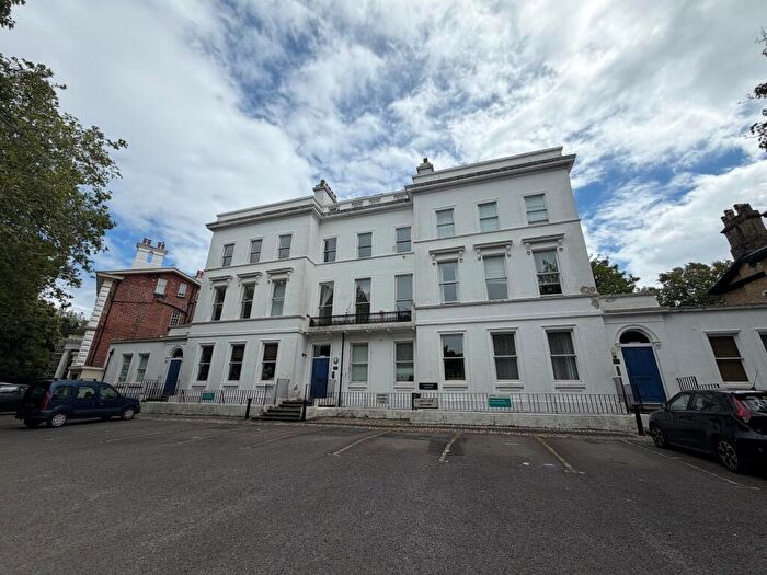 2 Bedroom Apartment To Rent In Cavendish Gardens, L8