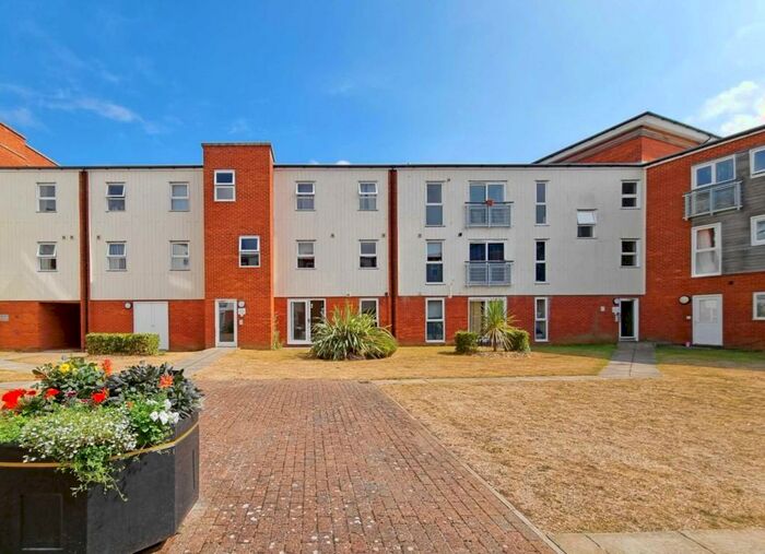 2 Bedroom Apartment To Rent In Holman Court, Ipswich, IP2