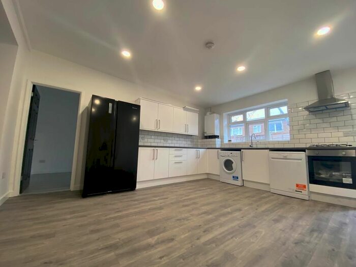 5 Bedroom Property To Rent In King Street, Leamington Spa, CV32