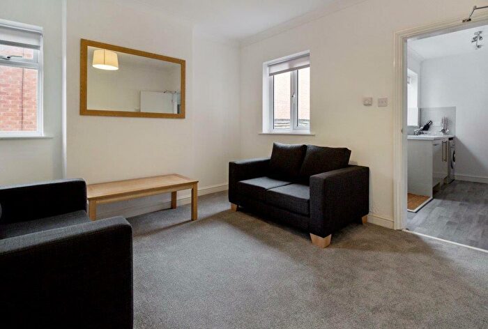 4 Bedroom House To Rent In Mona Street, Beeston, Nottingham, NG9