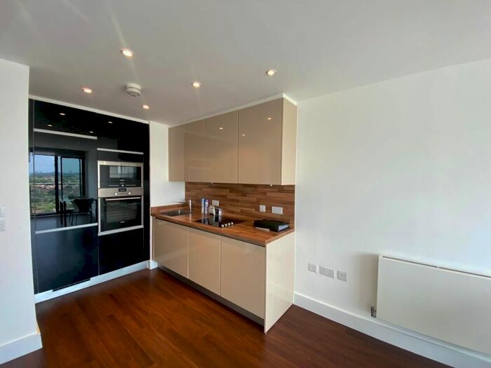 2 Bedroom Flat To Rent In High Road, Wembley, HA9