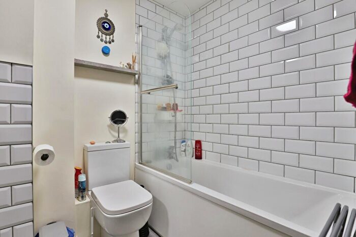 1 Bedroom Flat For Sale In Ashley Road, Bournemouth, Dorset, BH1