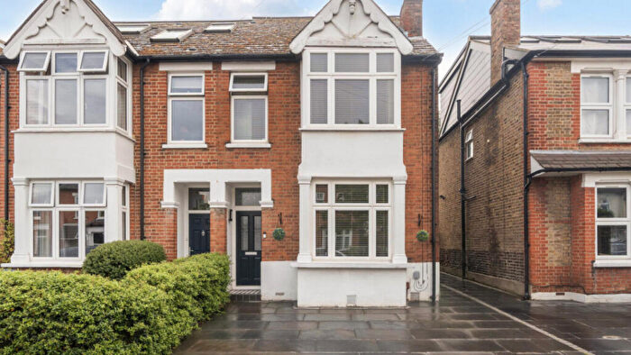 3 Bedroom Semi-Detached House For Sale In Worthington Rd, Surbiton, KT6