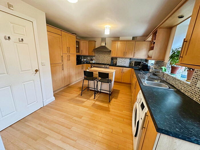 5 Bedroom Detached House For Sale In Navigation Drive, Glen Parva, Leicester, LE2