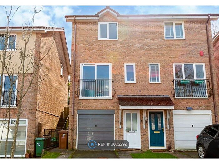 3 Bedroom Semi Detached House To Rent In Prestonbury Close, Plymouth, PL6