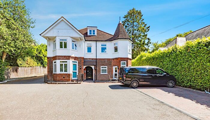 1 Bedroom Flat For Sale In Beulah Place, Chorleywood, Rickmansworth, WD3