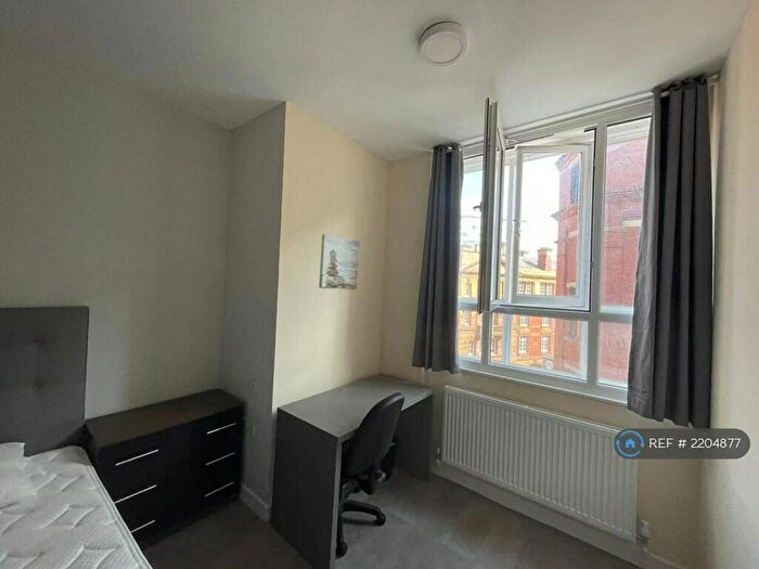 Studio To Rent In Cobourg Street, Manchester, M1