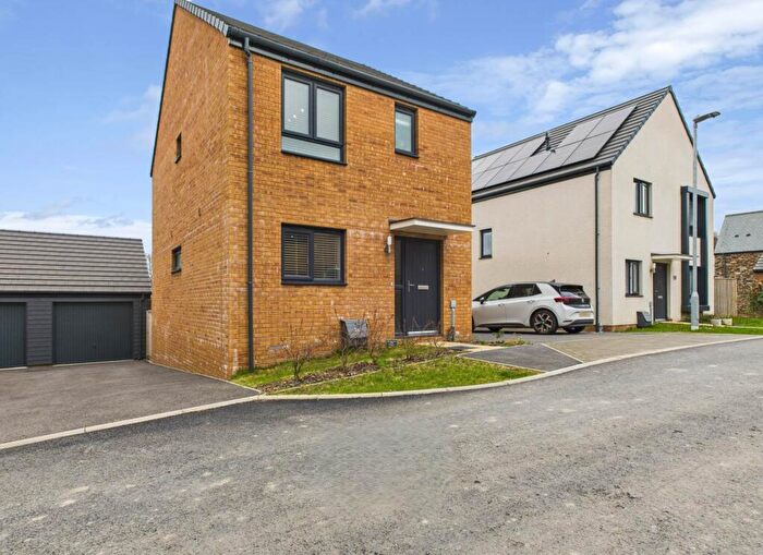 3 Bedroom House For Sale In Callington, PL17
