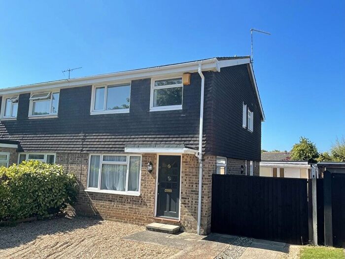 4 Bedroom Semi Detached House For Sale In The Haven, Littlehampton, BN17