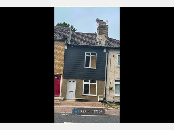 4 Bedroom Terraced House To Rent In Queens Road, Maidstone, ME16