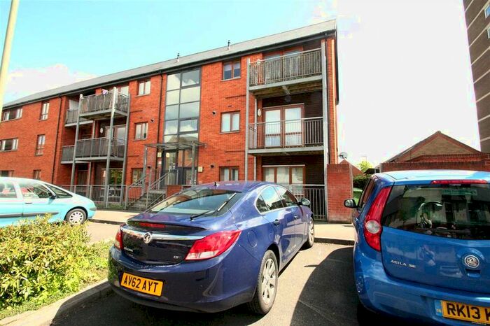 1 Bedroom Flat To Rent In Oakridge, Basingstoke, Hampshire RG21