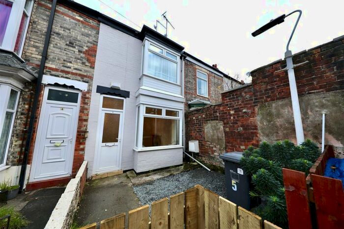 2 Bedroom Terraced House To Rent In Chester Avenue, Manvers Street, Hull, HU5