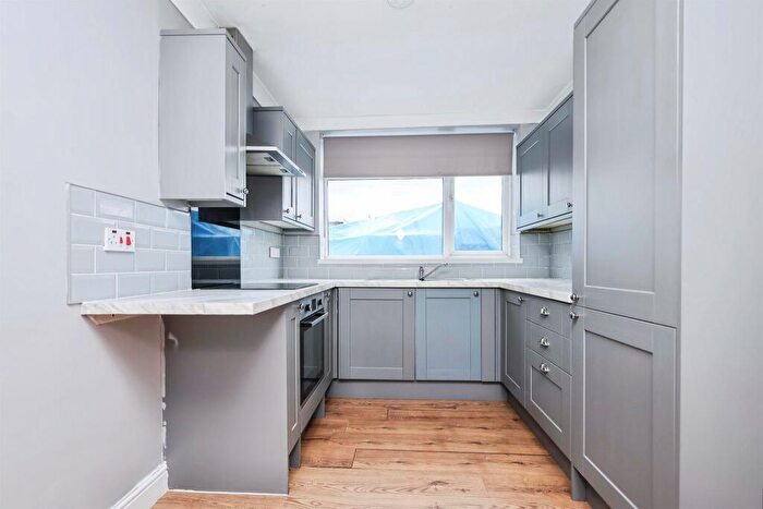 2 Bedroom Maisonette For Sale In Chester Road, Castle Bromwich, Birmingham, B36