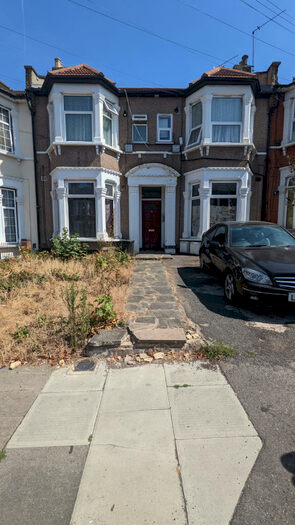 1 Bedroom Terraced House To Rent In Selborne Road, Essex, IG1