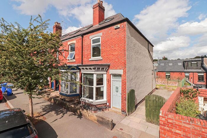 3 Bedroom End Terrace House For Sale In Kirkstall Road, Sharrow Vale, Sheffield, S11