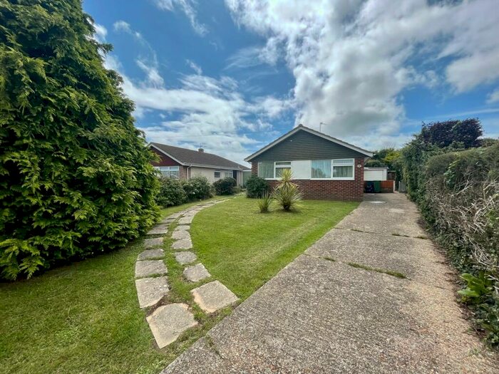 3 Bedroom Detached Bungalow To Rent In Beachfield Road, Bembridge, PO35