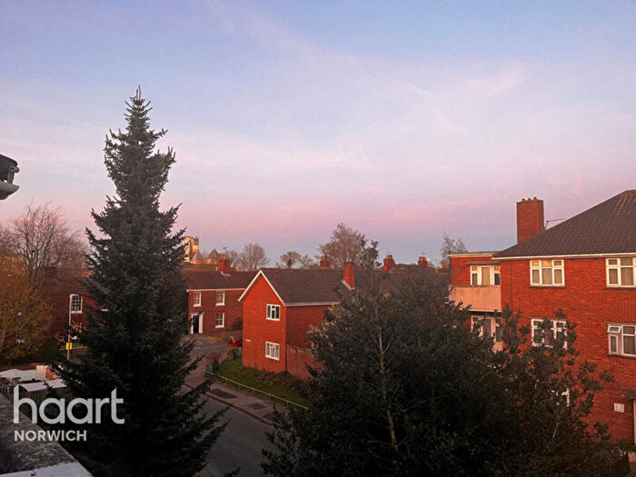 2 Bedroom Flat For Sale In Regina Road, Norwich, NR1