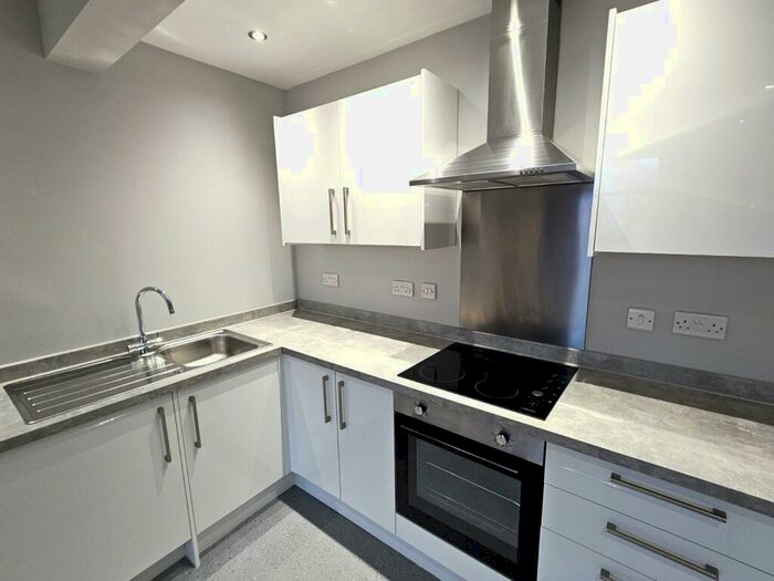 2 Bedroom Flat To Rent In Gravelly Hill, Birmingham, West Midlands, B23