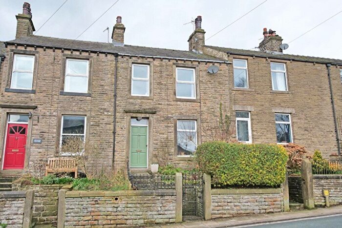 3 Bedroom Terraced House For Sale In East Lane, Embsay, Skipton, BD23