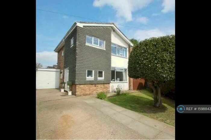 3 Bedroom Detached House To Rent In Inkerman Drive, Hazlemere, High Wycombe, HP15