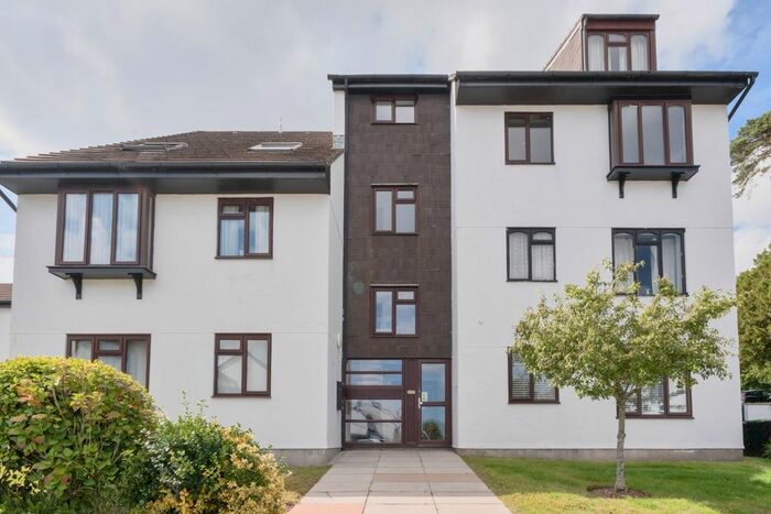 2 Bedroom Flat To Rent In St. Boniface Close, Plymouth, PL2