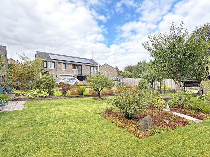 3 Bedroom Detached House For Sale In Moorland Close, Embsay, BD23