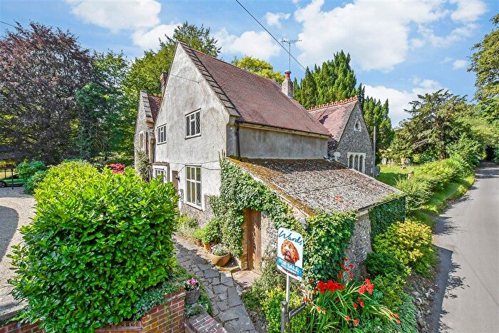 4 Bedroom Semi-Detached House For Sale In Tinkerpot Lane, West Kingsdown, Sevenoaks, Kent, TN15