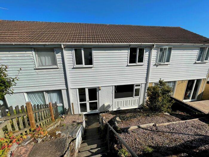 3 Bedroom Terraced House To Rent In Packsaddle Close, Penryn, TR10