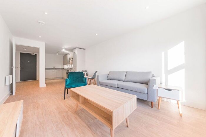 1 Bedroom Flat To Rent In Lombard Street, Digbeth, B12