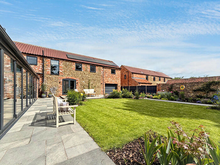 4 Bedroom Detached House For Sale In The Barn, Chestnut Grove, Glentham, LN8