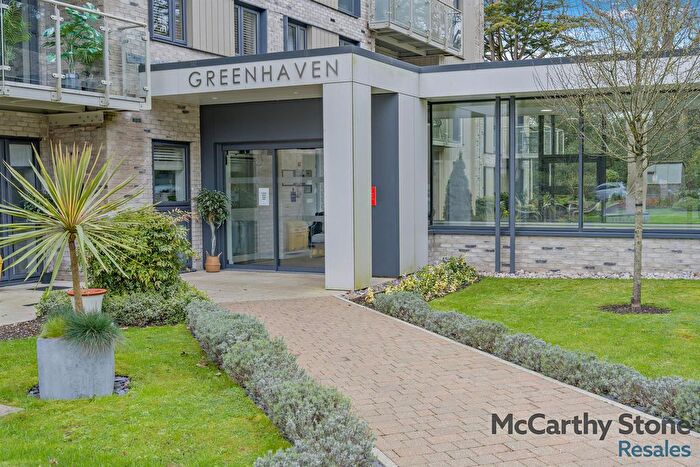 2 Bedroom Flat For Sale In Greenhaven, Lindsay Road, Poole, Dorset, BH13