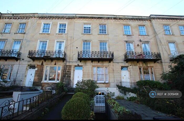 2 Bedroom Flat To Rent In Melrose Place, Bristol, BS8