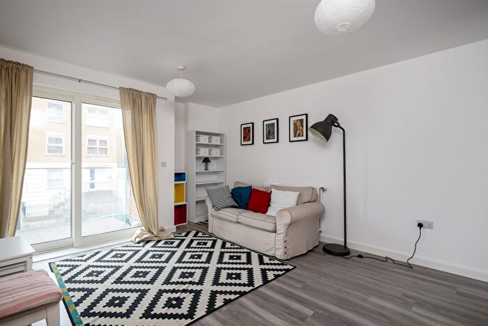 1 Bedroom Flat To Rent In Ringers Road, Bromley, Kent, BR1