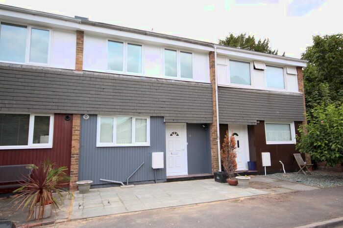 3 Bedroom Terraced House To Rent In Lynton Green, Maidenhead, SL6