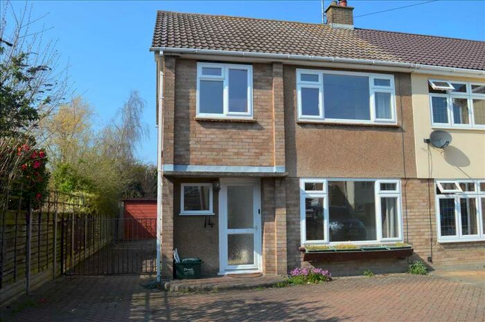 3 Bedroom House To Rent In Wells Court, Chelmsford, CM1