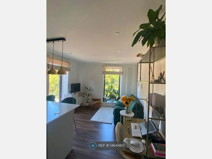 1 Bedroom Flat To Rent In Putney, London, SW18