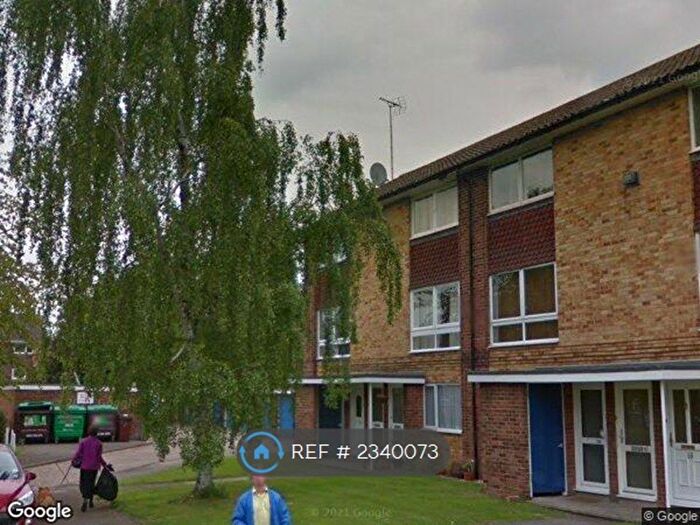 2 Bedroom Maisonette To Rent In Inglewood Court, Reading, RG30