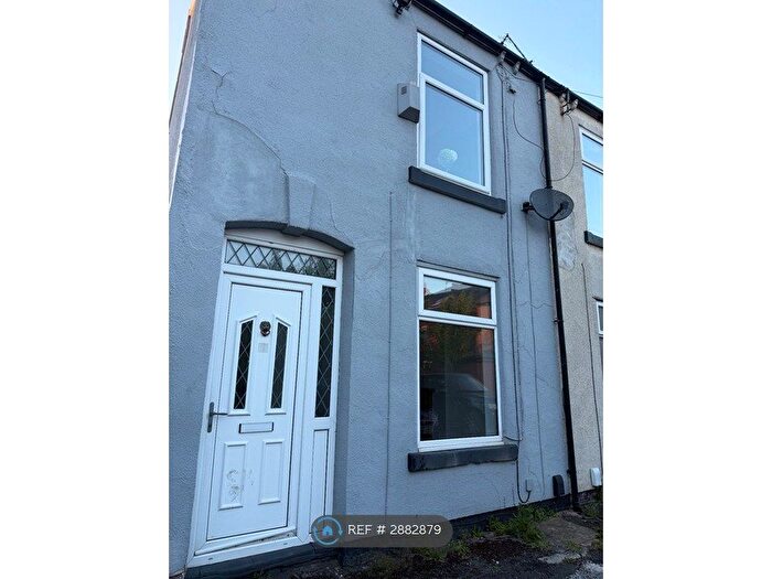 2 Bedroom Semi Detached House To Rent In Clegg St, Stockport, SK6