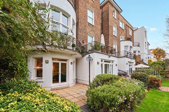 2 Bedroom Flat For Sale In Belsize Grove, Belsize Park, London, NW3